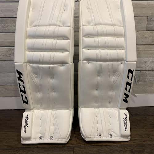 White Senior 32"+1” CCM Extreme Flex II Pro Stock Goalie Leg Pads