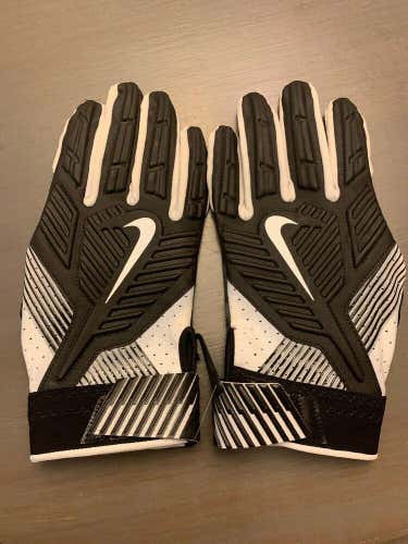 Nike D-Tack 5 Lineman Football Gloves Black White Mens Size 3XL PGF441-010 NEW