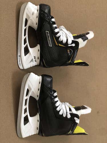 Junior Bauer Supreme S27 Hockey Skates D&R (Regular) Size 1.5
