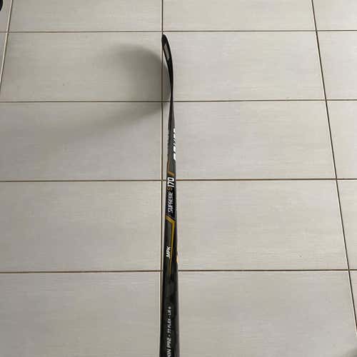 Senior Right Handed Supreme 170   Hockey Stick
