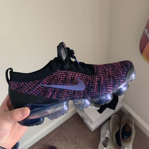 Adult Men's 10.5 (W 11.5) Nike Shoes