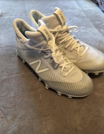 White Men's Molded Cleats Low Cut