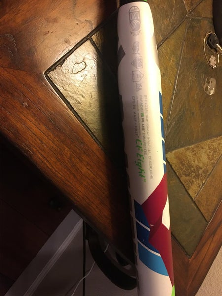 White High School/College DeMarini Composite CF8 Sprite (-11) 22 oz 33" Bat