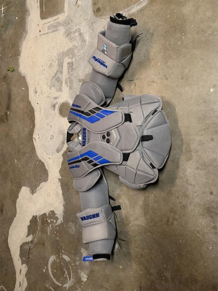 Senior Medium Vaughn VE8 XFP Goalie Chest Protector