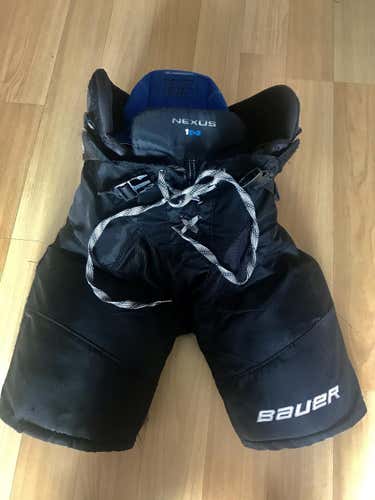 Black Junior Large Bauer Nexus 1N Hockey Pants