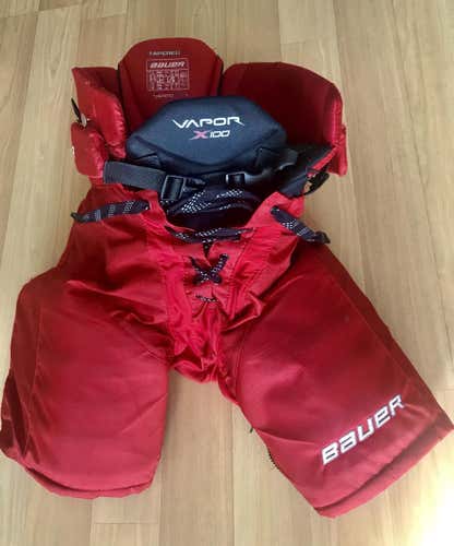 Red Junior Large Bauer Vapor x100 Hockey Pants