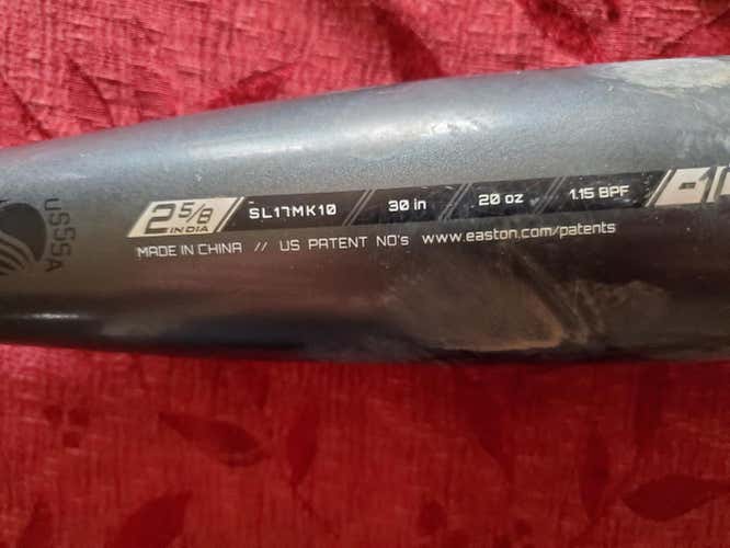 USSSA Certified 2015 Easton Composite Mako Bat (-10) 20 oz 30"