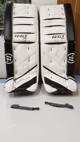 Black and White Senior 32" + 1.5 Warrior Ritual GT Goalie Full Set