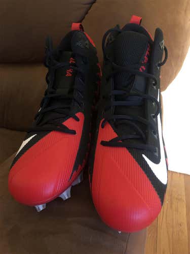 Nike Alpha menace Mid Top football cleats Size 14