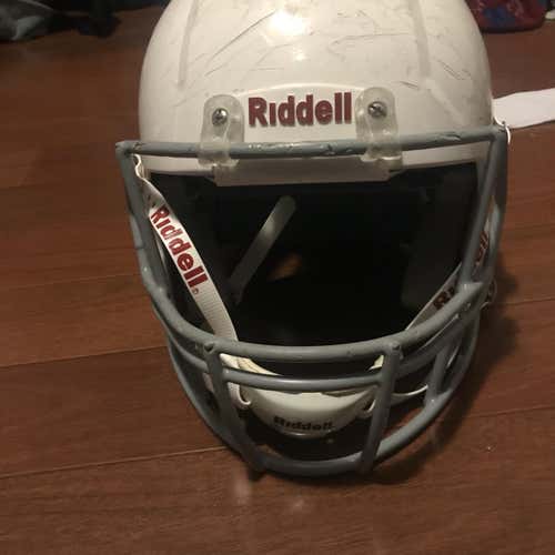 White Riddell Speed Youth  Helmet Size Sm/md