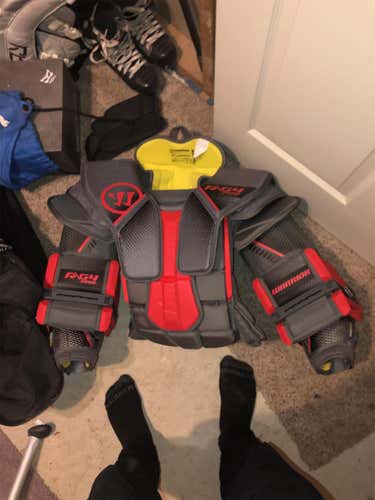 Senior Medium Warrior Ritual G4 Pro  Goalie Chest Protector