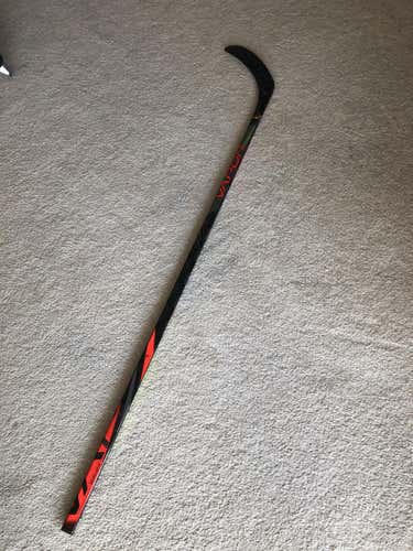 Bauer Vapor FlyLite Righty / 87 flex / P92 Curve