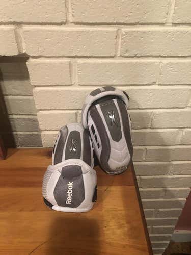 New Junior Large Reebok 20K Pro Elbow Pads