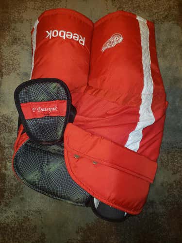 Pavel Datsyuk Red Senior Medium Reebok MHP20K Hockey Pants Pro Stock