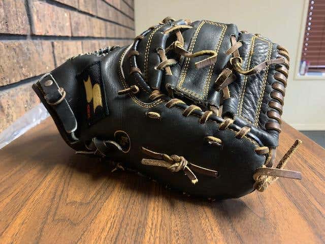 Black SSK Right Handed First Base CL-31 Softball Glove 13"