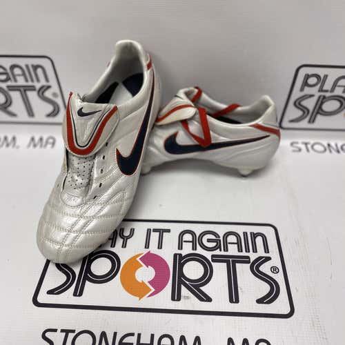 Nike Tiempo Sz 9 Cleats