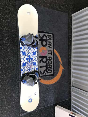 Used Atomic Tika 139 Cm Snowboard Womens Combo
