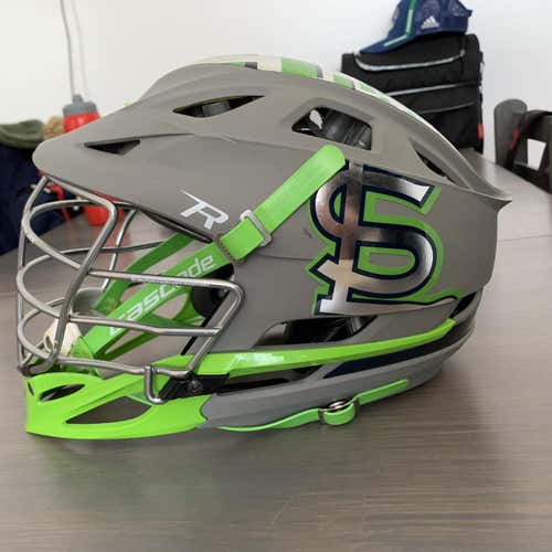 SweetLax Cascade R Helmet
