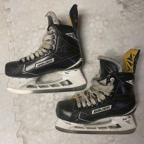 Senior Supreme 180 Hockey Skates Size 7
