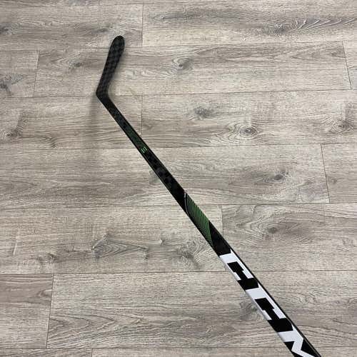 *Like New* Ccm RibCor Trigger 4 PRO P28 75 Flex Pro Stock