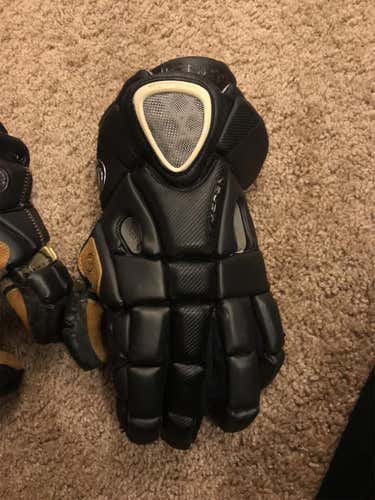 Black Used Player Maverik Rome NXT 13" Lacrosse Gloves