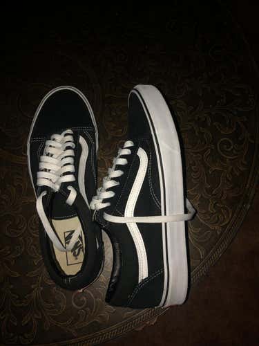 Black Used Adult Men's 11.5 (Women's 12.5) Vans Shoes