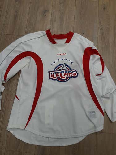 St.John IceCaps Practice Jersey (56) w/socks