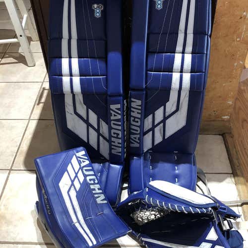 Blue Intermediate 30 +2 Pads And Blocker And Glove