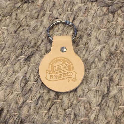 New Rawlings Camel Leather Key Chain