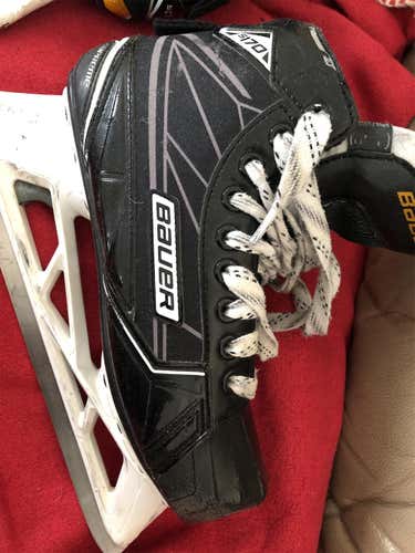 Junior Bauer Supreme S170 D&R (Regular) Size 5 Hockey Goalie Skates