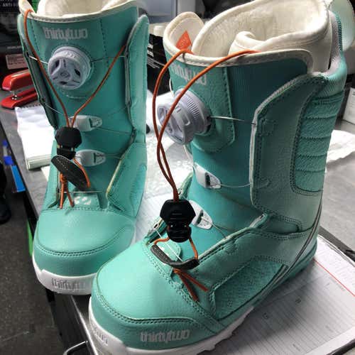 Used 5.5 (Women's 6.5) Thirty Two Lashed Double Boa Snowboard Boots