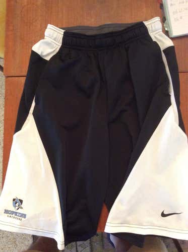 White Johns Hopkins Men's Team Practice Extra Large Nike Shorts