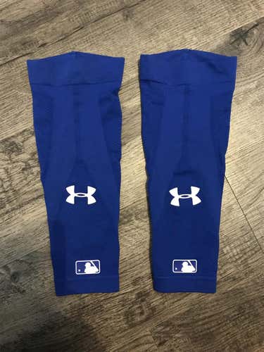 New Under Armour Arm Sleeve (Royal, Size M)