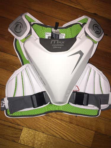 New Medium Maverik Max Speed Negotiable