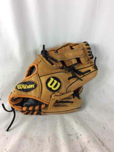 Wilson A450 11" Baseball glove (RHT)