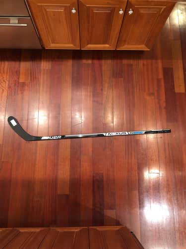 Junior Right Handed Nexus 2900 Never Used 50 Flex