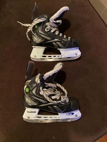 Used Reebok 14k Hockey Skates Size 2.5