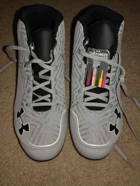 New Gray Under Armour Ignite Youth/Adult Size 9.0 Metal Cleats Mid Top