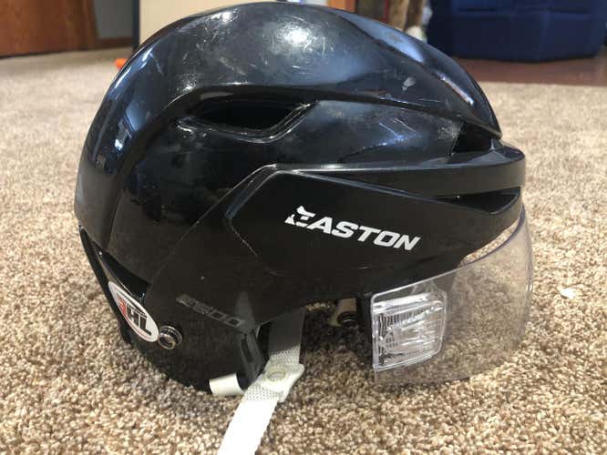 Small Easton E600 Helmet w/ Bauer Visor