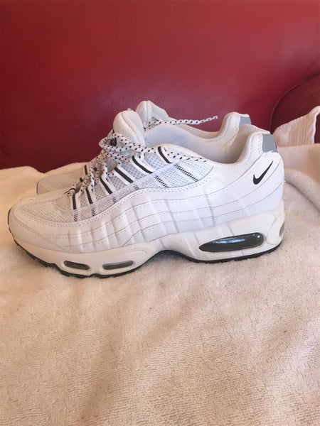 Nike White Air Max 95 Size 12 (Women's 13) $50