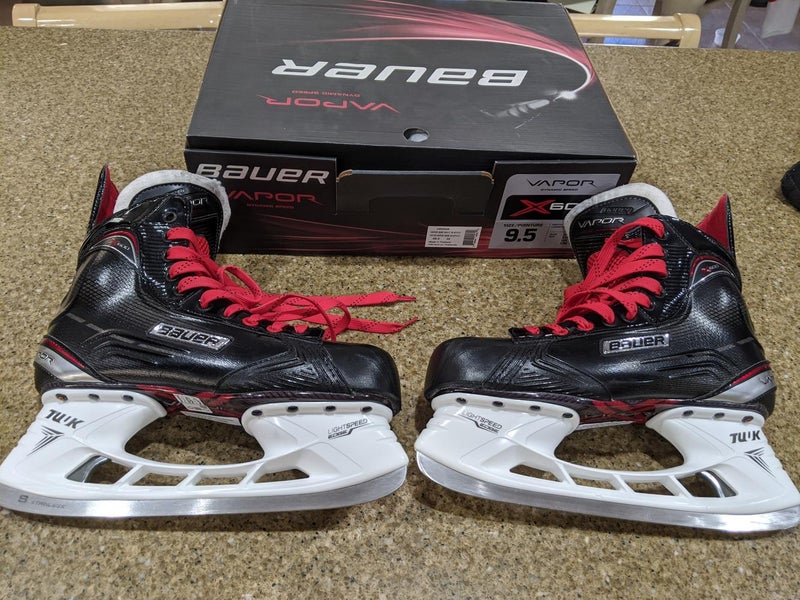 New Senior Bauer Vapor X600 Hockey Skates EE (Extra Wide) Size 9.5