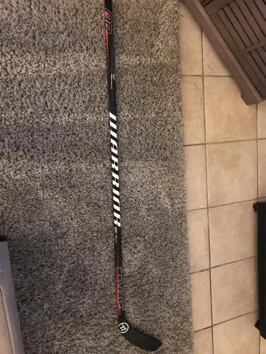 Senior Covert QRE Pro Hockey Stick Mid Pro Stock