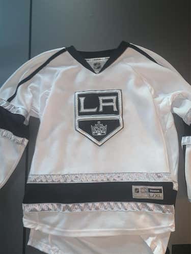 White LA Kings Jersey