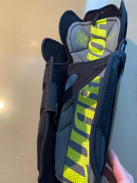 New Warrior Alpha QX Pro Shin Pads (Worn Once)/Too Small