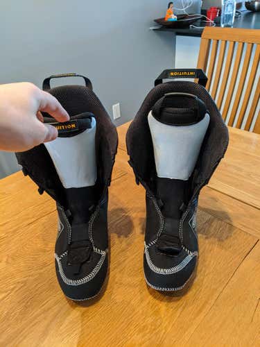 New Intuition Pro Tour Liners size 26.0