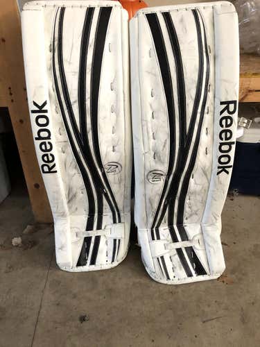 35+2 Reebok Premier 4 18K Goalie Leg Pads