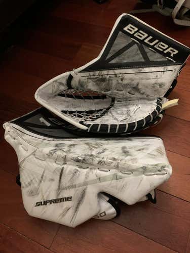 White Used Senior Bauer Full Right Supreme S150