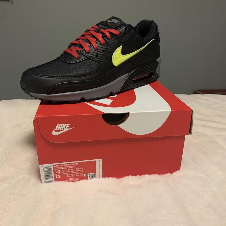 Deadstock* Nike Air Max 90 City Pack “NYC” FDNY - Sold Out- 10.5 |  SidelineSwap