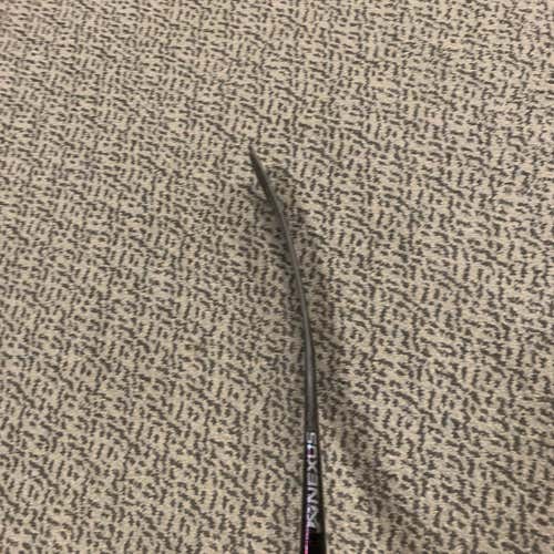 Senior Right Handed Nexus 2N Pro Mid Hockey Stick