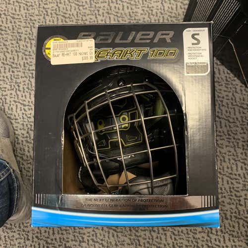 Black New Small Bauer Re-Akt 100  Helmet